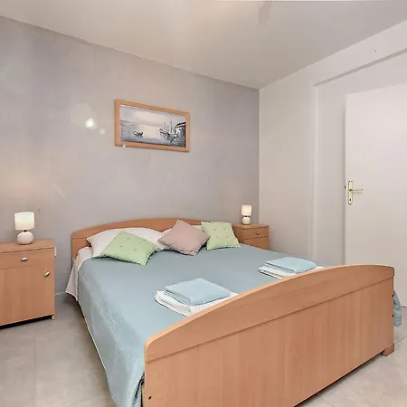 Apartamento Welcoming With Garden *