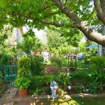 Welcoming With Garden Lejlighed *