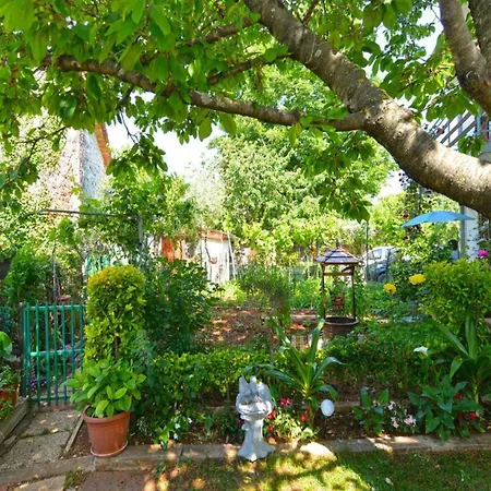 Welcoming With Garden Appartement *