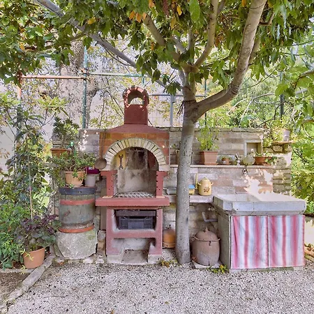 Welcoming With Garden Porec