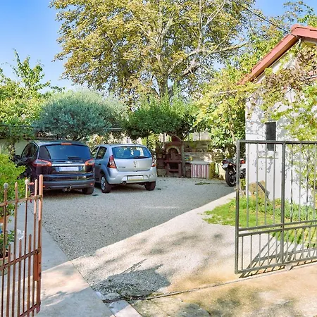 Welcoming With Garden Porec